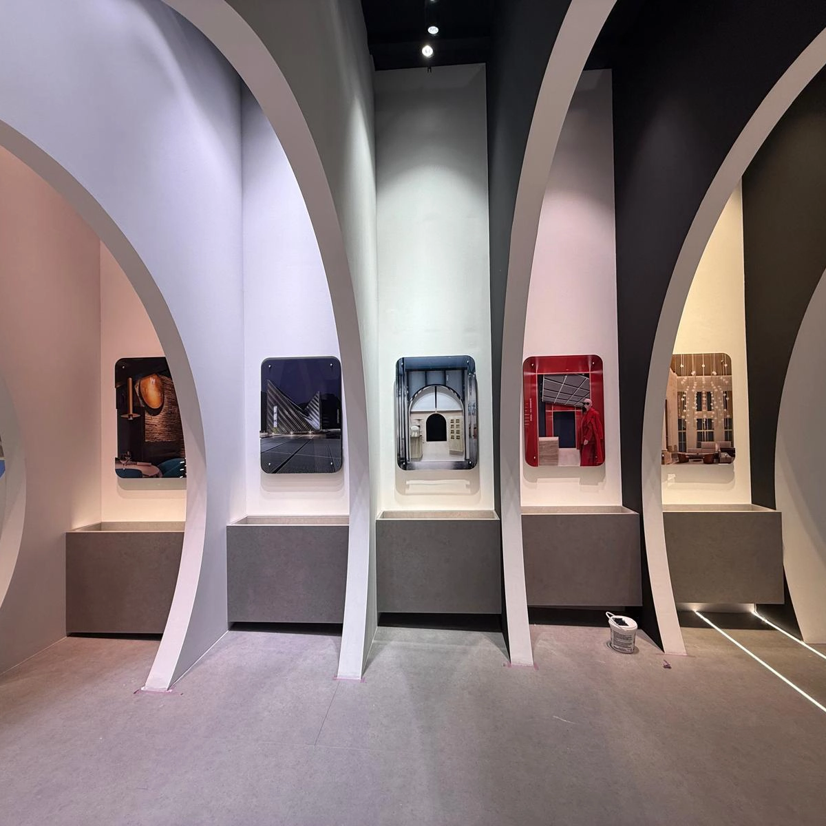 IMOON EUROLUCE 2025-zero studio_carosello 5